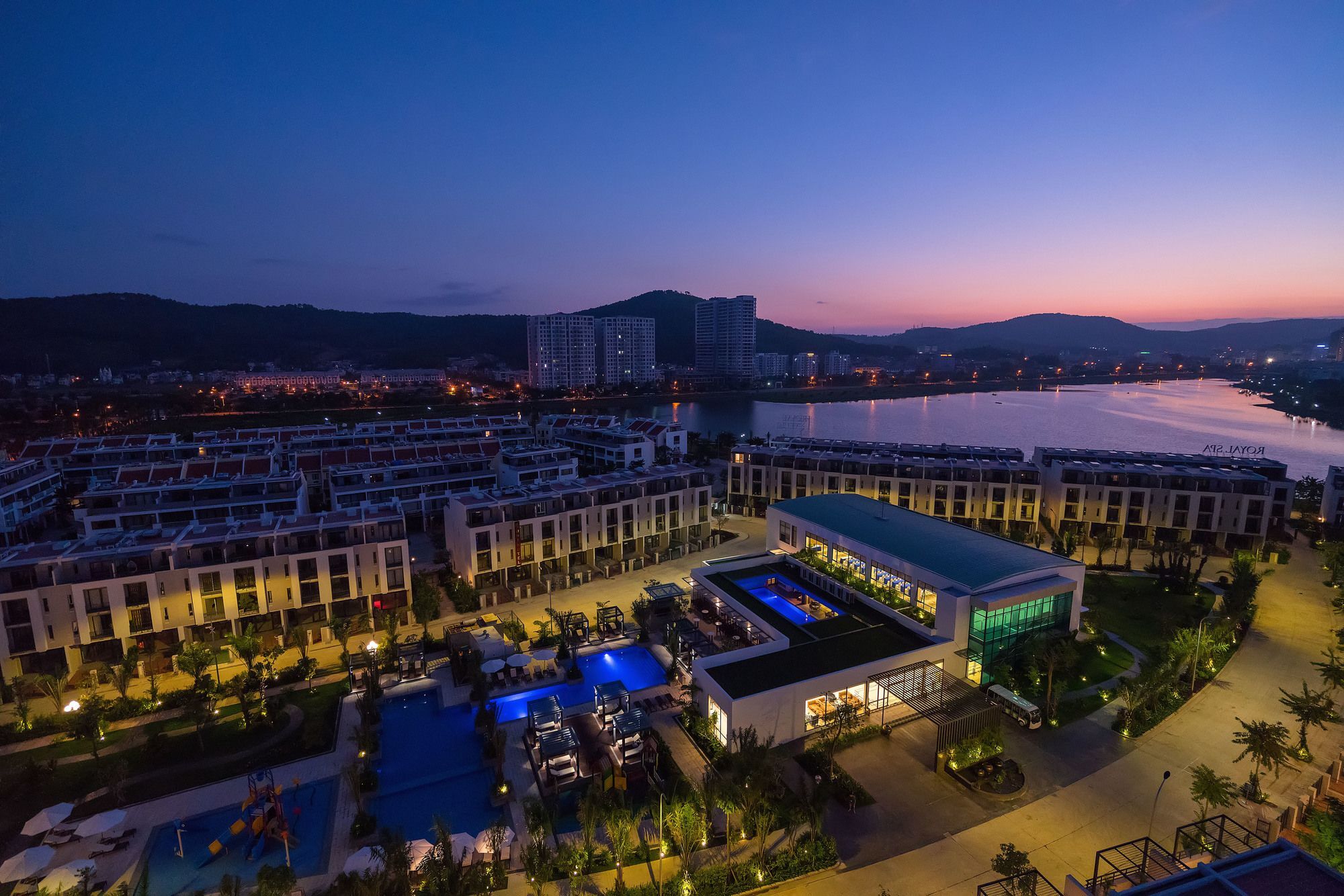 Royal Lotus Ha Long Resort & Villas Buitenkant foto